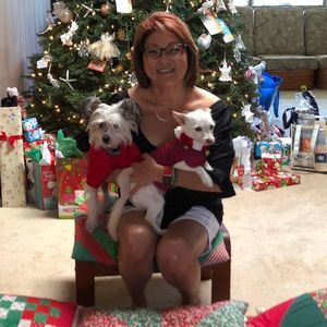 Meet your Posher, Leslie